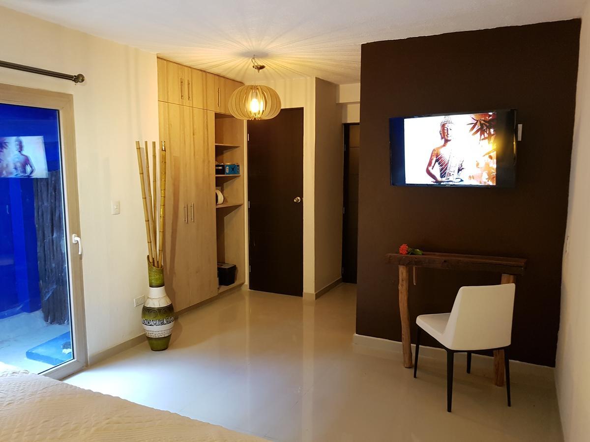 Bloom! Exclusive Boutique B&B (Adults Only) Плайя-дель-Кармен Екстер'єр фото